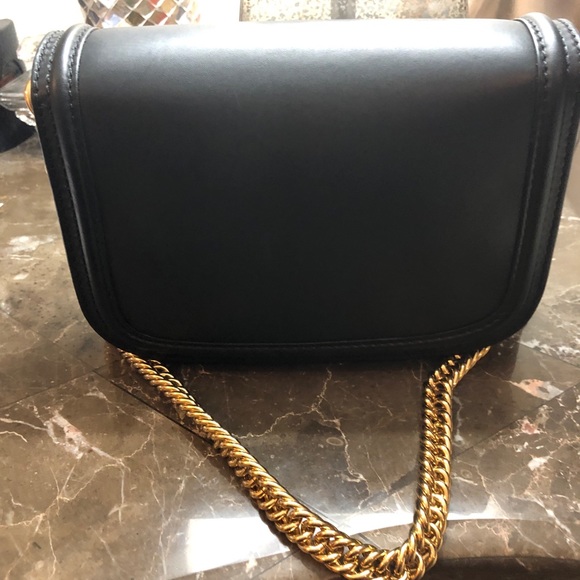 Burberry hand bag. Carried only once, EXCELLENT! - Picture 4 of 8